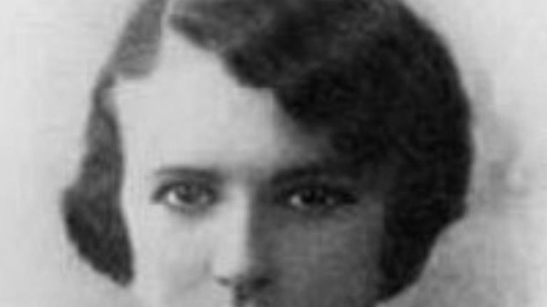 ANTONIA POZZI RITRATTO