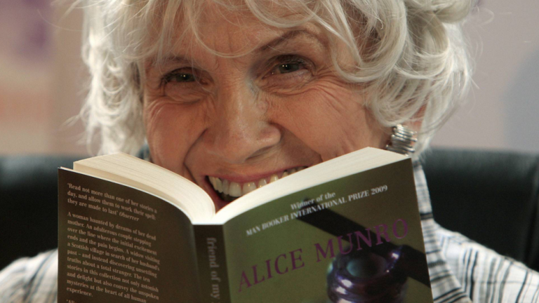 Alice-Munro